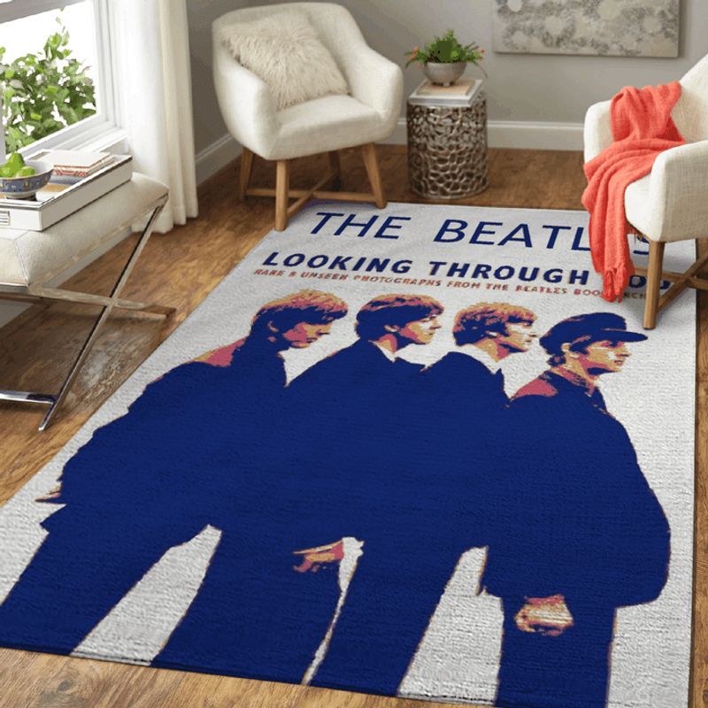 The Beatles Band Members Looking Through Teppich