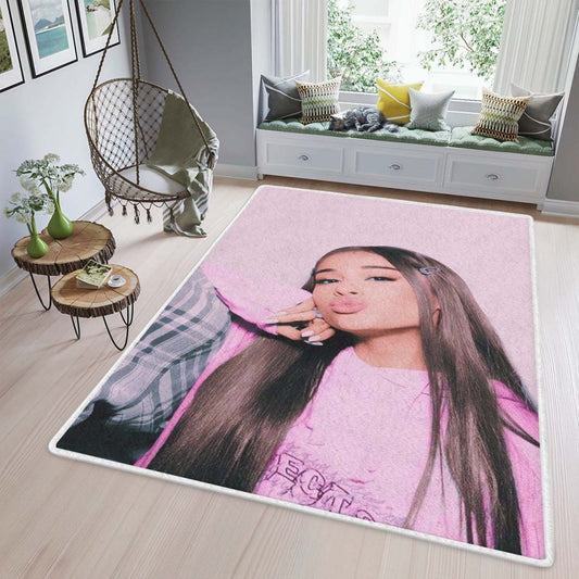 Ariana Grande 2 Teppich